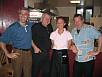 Hatten schon ihren Spa� vor der Show Fleischhauer Wolfgang Seidl, Tontechniker G�nther Gsenger, Wirtin Andrea Hirsch von Essen u. Trinken Kam'ma im Wifi und Mike