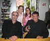 Niavarani und Gernot mit den jngsten Fans Johanna und Helene Dworak