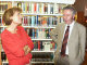 Buchhndlerin Lindau im Gesprch mit Alfred Komarek.